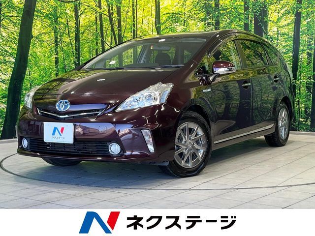 TOYOTA PRIUS Alpha 2014