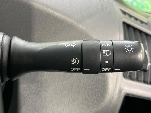 TOYOTA PRIUS Alpha 2014