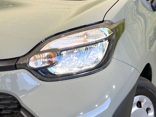 TOYOTA SIENTA HYBRID 2025