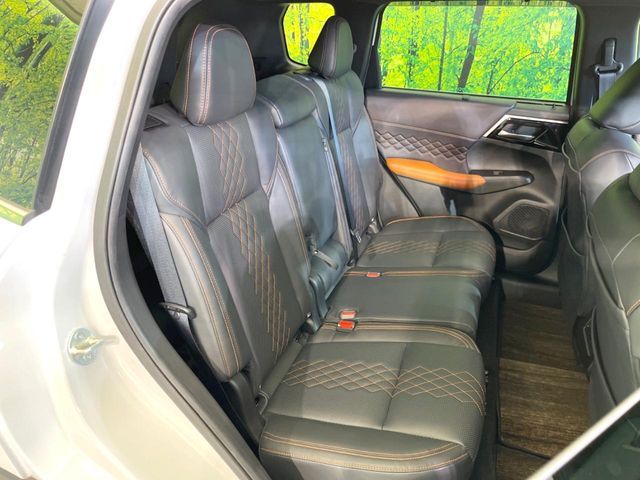 MITSUBISHI OUTLANDER PHEV 2023