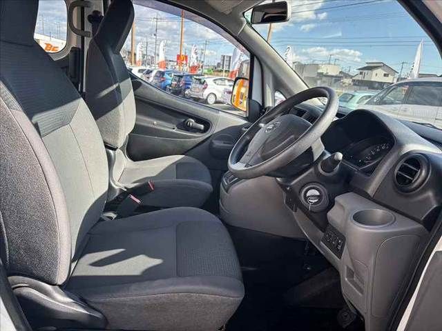 NISSAN NV200 VANETTE van 2017