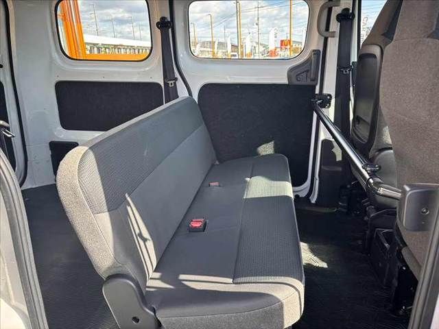NISSAN NV200 VANETTE van 2017