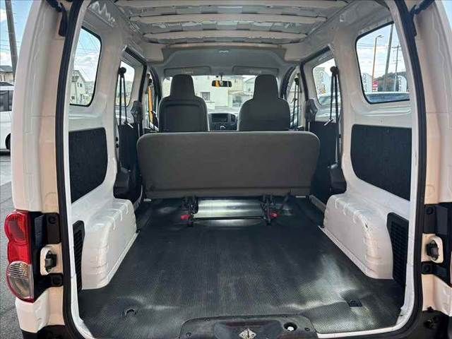 NISSAN NV200 VANETTE van 2017