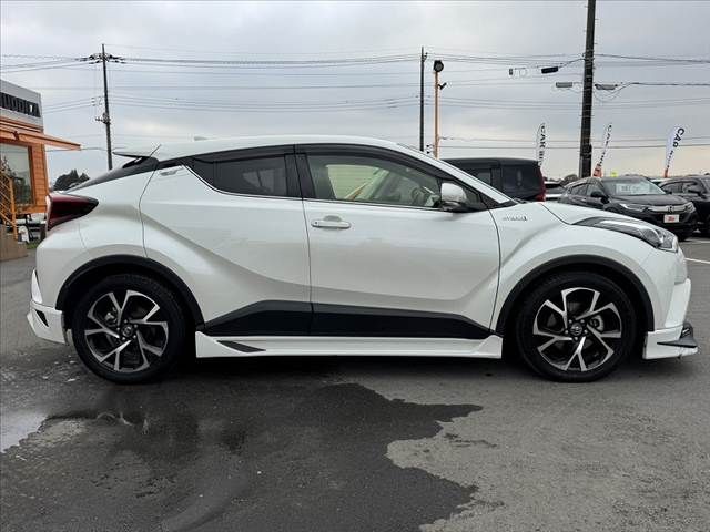 TOYOTA C-HR 2019