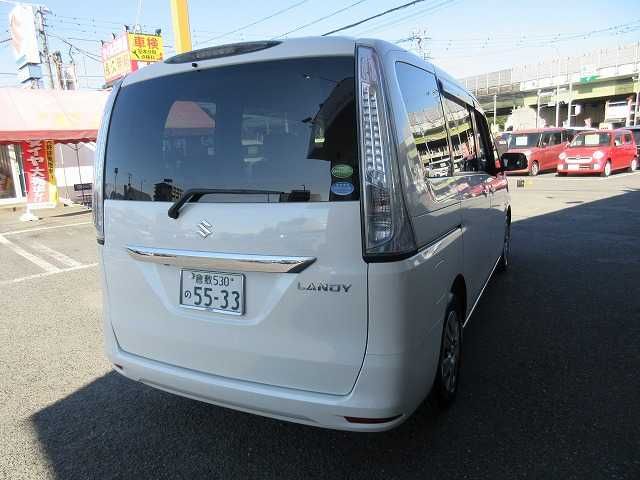 SUZUKI LANDY 2015
