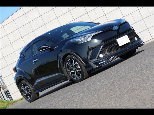 TOYOTA C-HR 2017