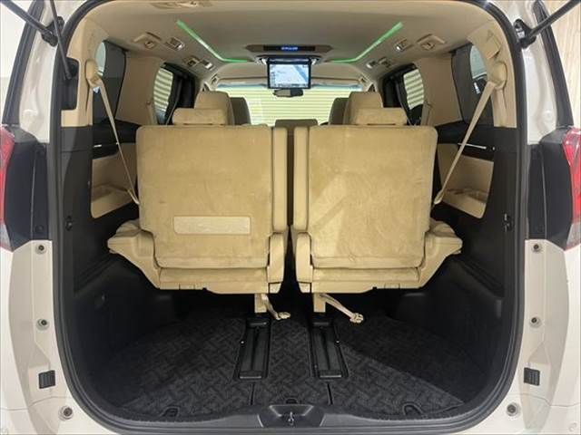 TOYOTA ALPHARD 2017
