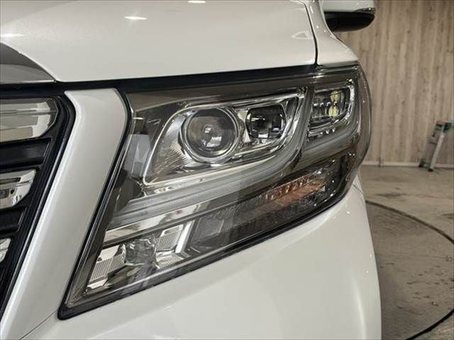 TOYOTA ALPHARD 2017