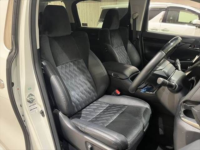 TOYOTA VELLFIRE 2015