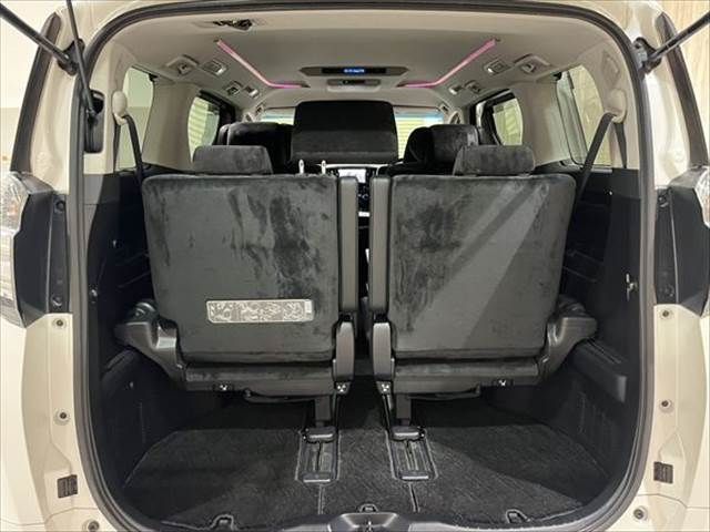 TOYOTA VELLFIRE 2015