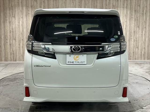 TOYOTA VELLFIRE 2015