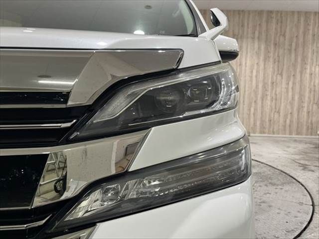 TOYOTA VELLFIRE 2015