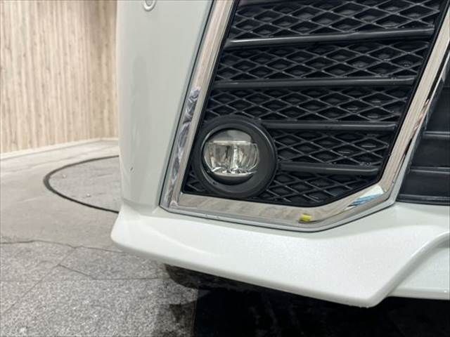 TOYOTA VELLFIRE 2015