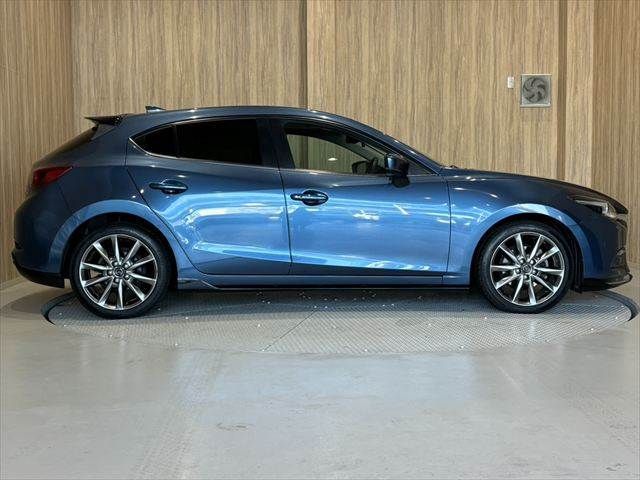 MAZDA AXELA SPORTS 2016