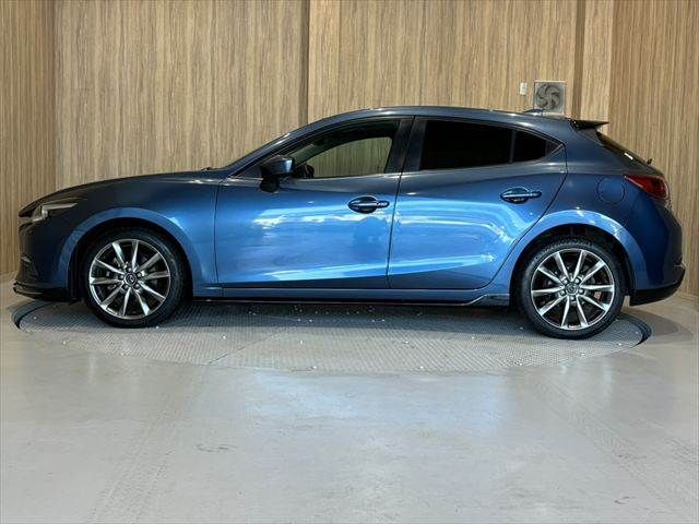 MAZDA AXELA SPORTS 2016