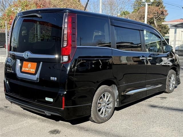 TOYOTA ESQUIRE HYBRID 2016