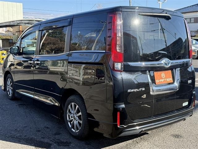 TOYOTA ESQUIRE HYBRID 2016