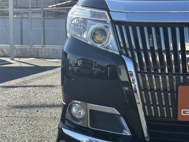 TOYOTA ESQUIRE HYBRID 2016