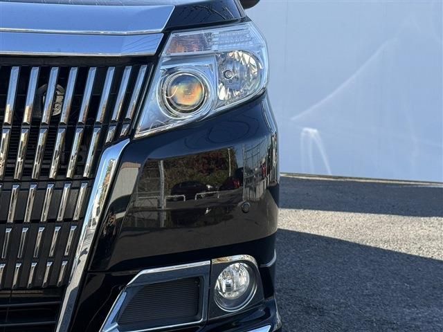 TOYOTA ESQUIRE HYBRID 2016