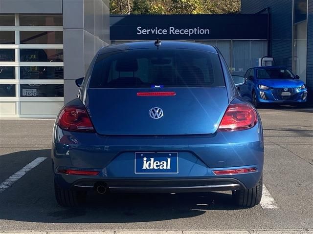 VOLKSWAGEN VOLKSWAGEN The BEETLE 2017