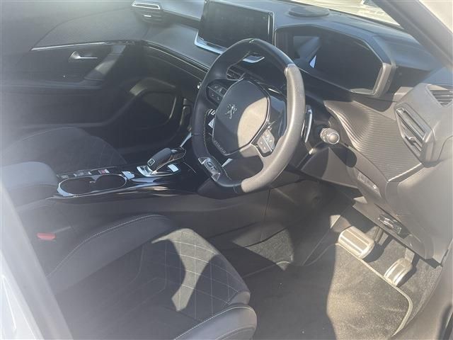 PEUGEOT PEUGEOT 2008 2021