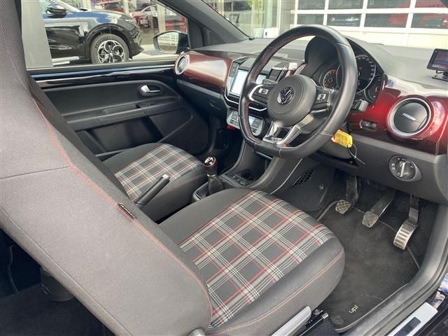 VOLKSWAGEN VOLKSWAGEN up! 2018