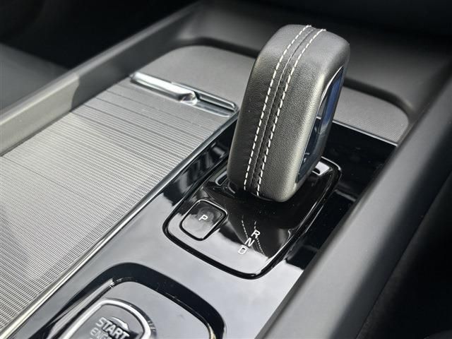 VOLVO VOLVO V60 2021