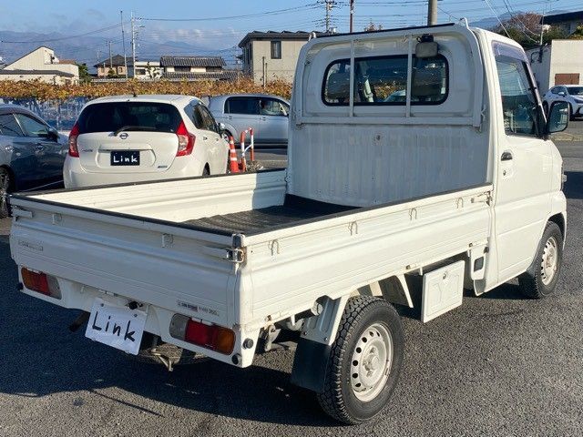 MITSUBISHI MINICAB truck 2009