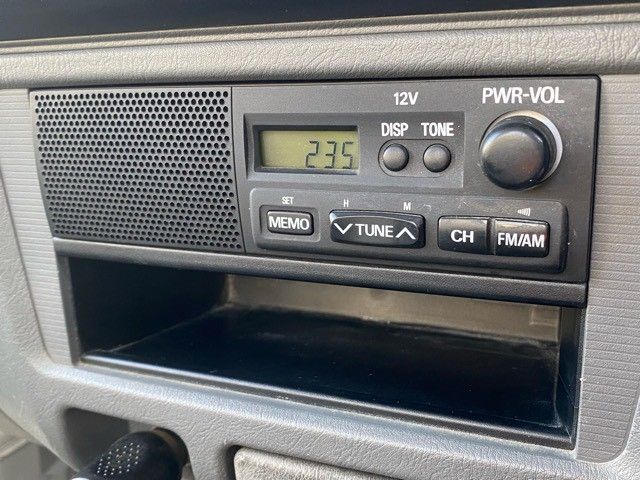 MITSUBISHI MINICAB truck 2009