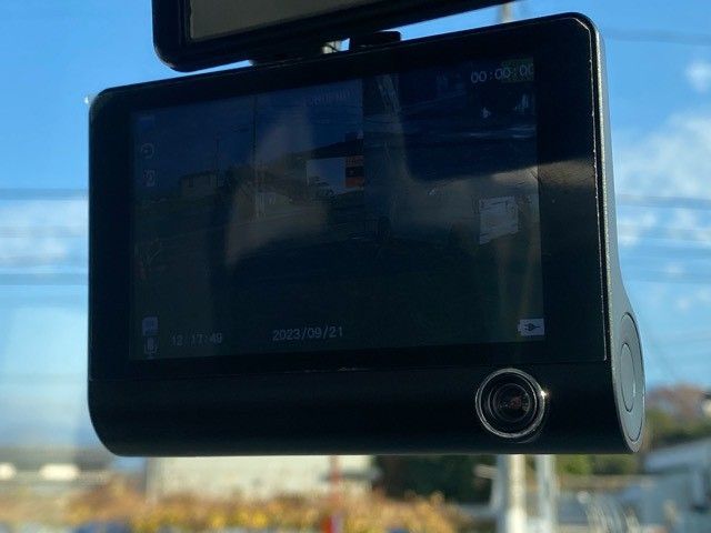 MITSUBISHI MINICAB truck 2009