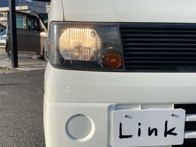 MITSUBISHI MINICAB truck 2009