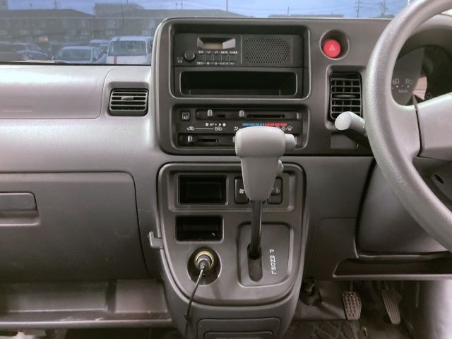 DAIHATSU HIJET CARGO 2015