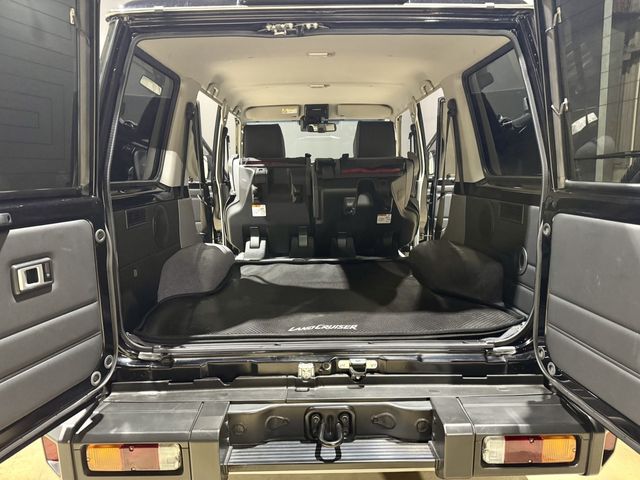 TOYOTA LANDCRUISER 70 2024