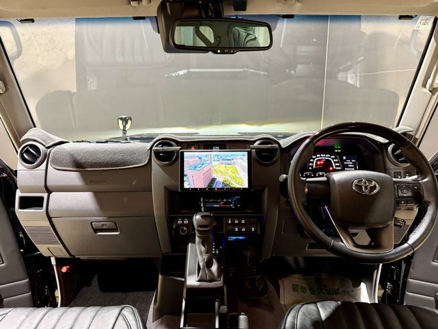 TOYOTA LANDCRUISER 70 2024