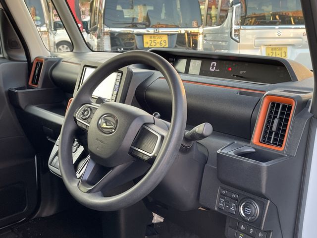 DAIHATSU TANTO FAN CROSS 2022