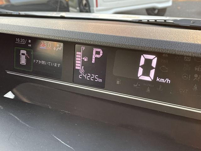 DAIHATSU TANTO FAN CROSS 2022