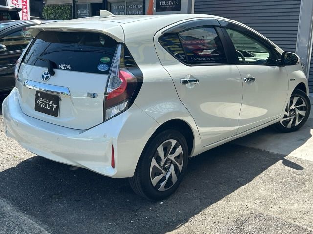 TOYOTA AQUA 2019