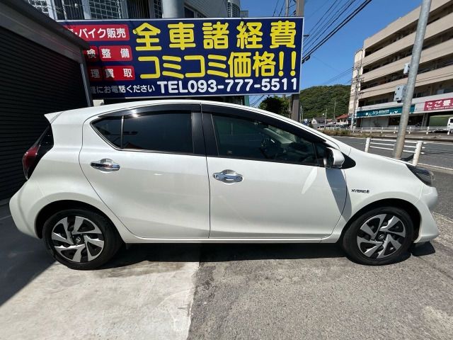 TOYOTA AQUA 2019