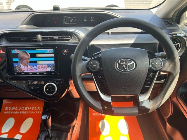TOYOTA AQUA 2019