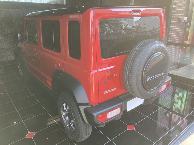 SUZUKI JIMNY NOMADE 2025