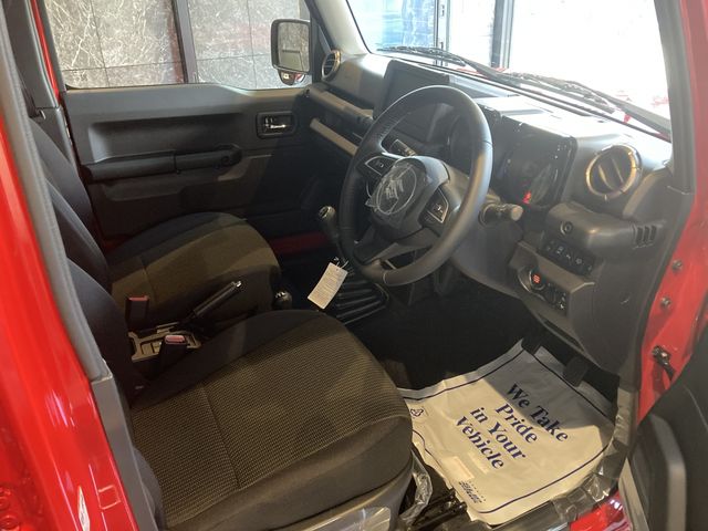 SUZUKI JIMNY NOMADE 2025