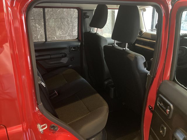 SUZUKI JIMNY NOMADE 2025