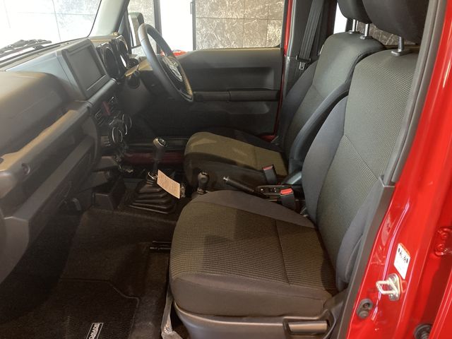 SUZUKI JIMNY NOMADE 2025