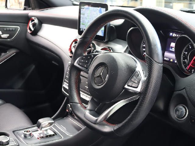 MERCEDES BENZ MERCEDES AMG CLA Shooting Brake 2018