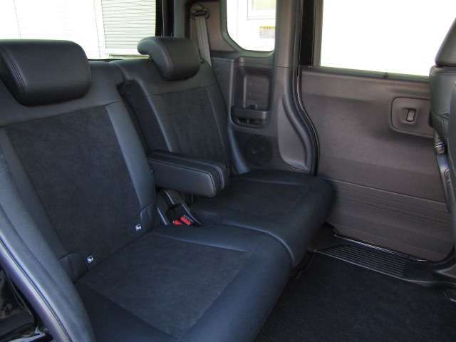 HONDA N BOX CUSTOM 2024