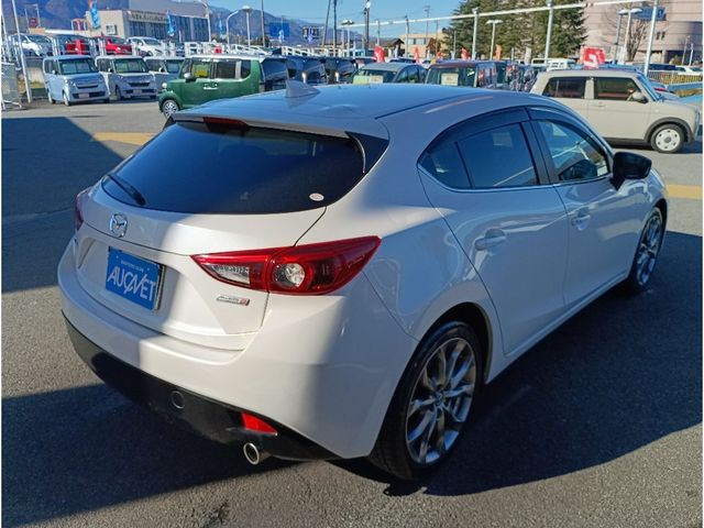 MAZDA AXELA SPORTS 2015