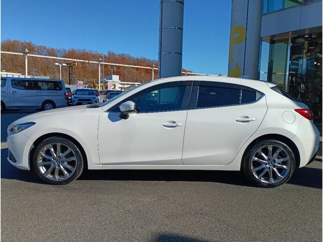 MAZDA AXELA SPORTS 2015