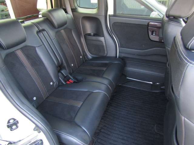 HONDA N BOX CUSTOM 2017