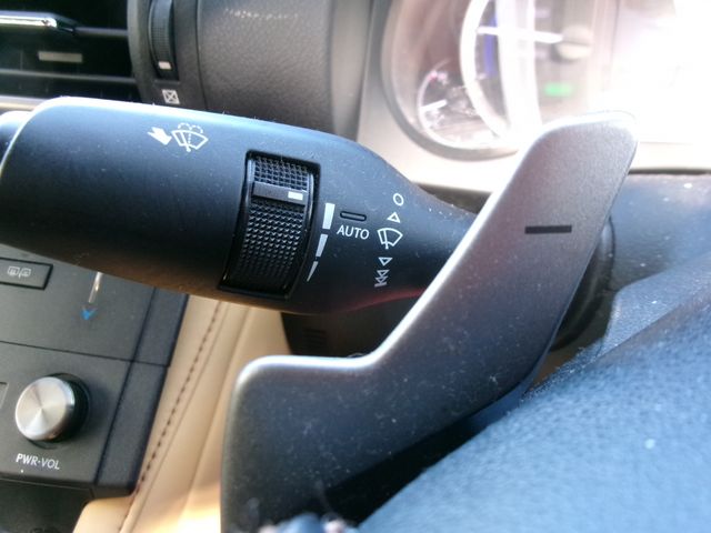 TOYOTA LEXUS RC300h 2015