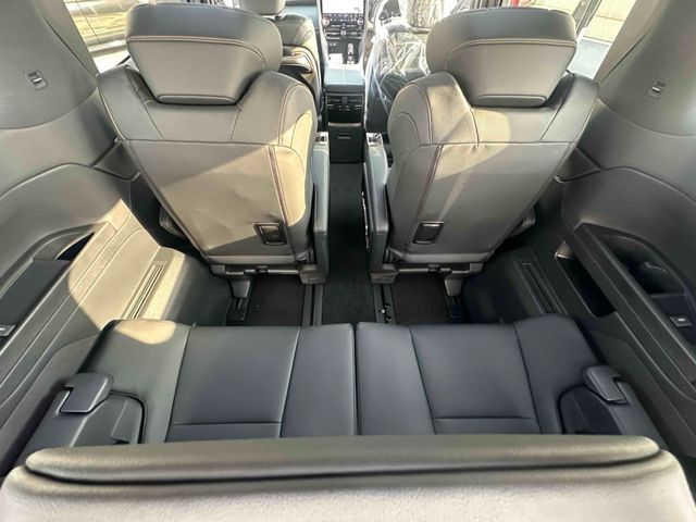 TOYOTA ALPHARD hybrid 2025